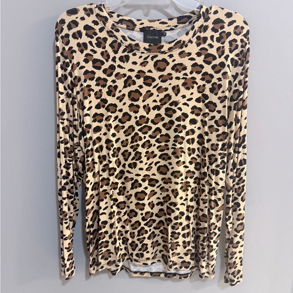 Chic Leopard Pattern Long Sleeve Tee - Picture 1 of 3